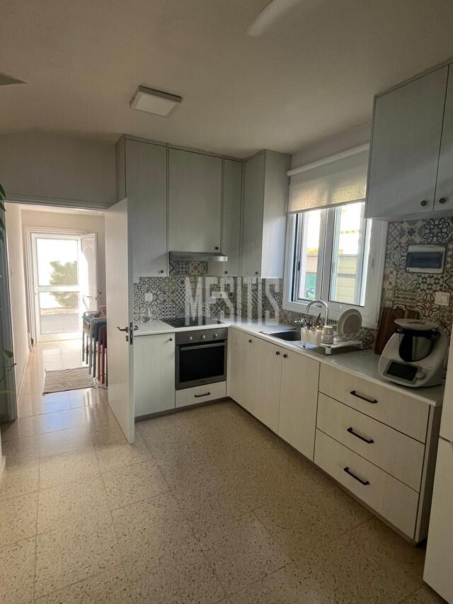 detachedHouse-97c481b2-889e-4a45-ba15-752d34f65ba3_Wtr.jpg