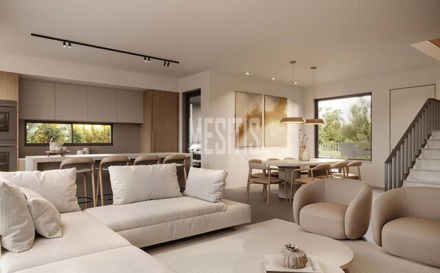 detachedHouse-9edb23a6-d28a-4da2-b4d8-b2c6eec2c0ab_Wtr.jpg