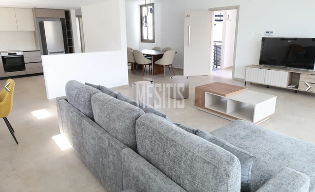 apartment-5496cf72-c5eb-430e-9415-abdf581aead9_Wtr.png