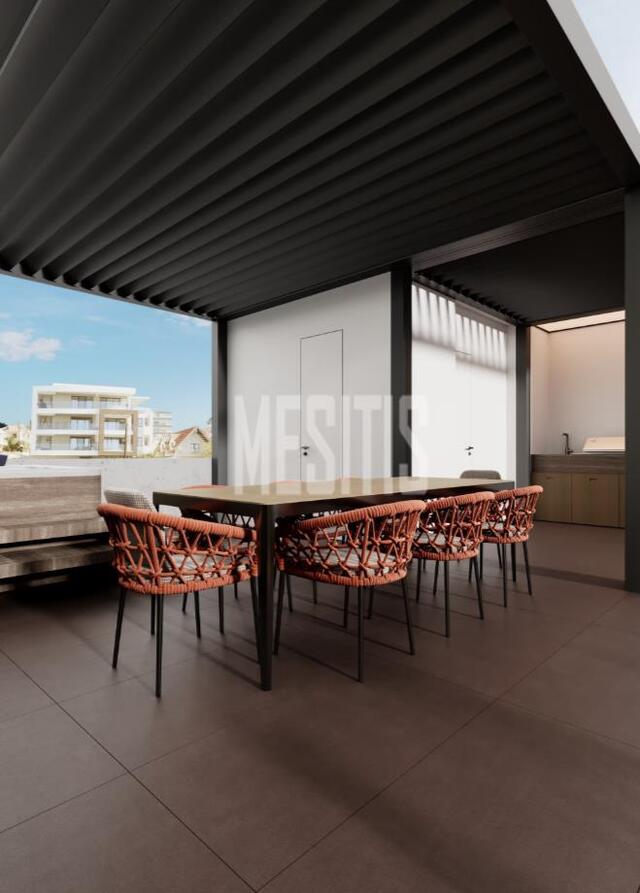 apartment-8cdcd3c0-8ce4-4508-80c5-8ea1c78b2009_Wtr.jpg