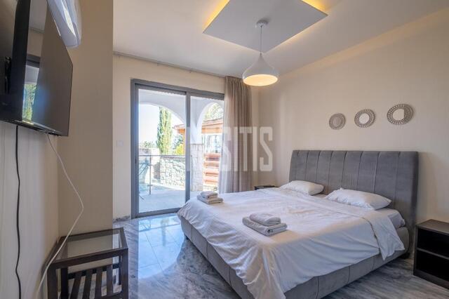 apartment-a39a7340-56c1-4279-99f0-c86a708406ae_Wtr.jpg