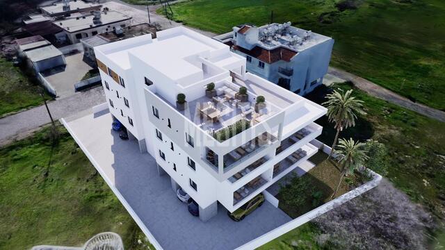 apartment-5b217289-5fe2-49a2-be2f-04843b948ac3_Wtr.jpg
