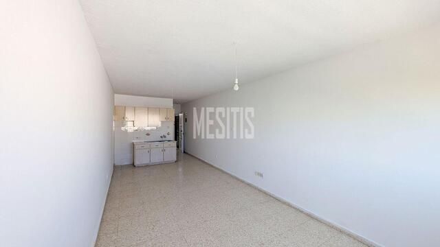 apartment-b123714d-2716-4533-b89f-47633f227829_Wtr.jpg
