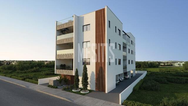 apartment-d250bb8d-b6dc-40dc-8c23-c349e5440c12_Wtr.jpg