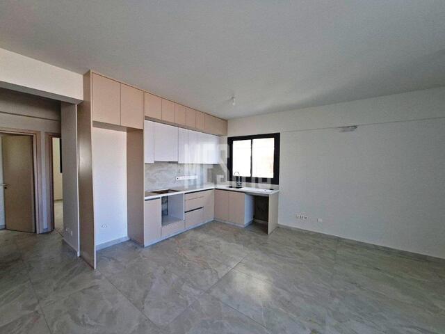 apartment-767bb1aa-656c-4de9-8d3a-1e2abbdade06_Wtr.jpg