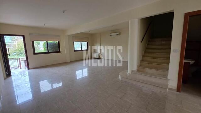 detachedHouse-261f3070-4cc5-4bea-ab01-220963151c81_Wtr.jpg