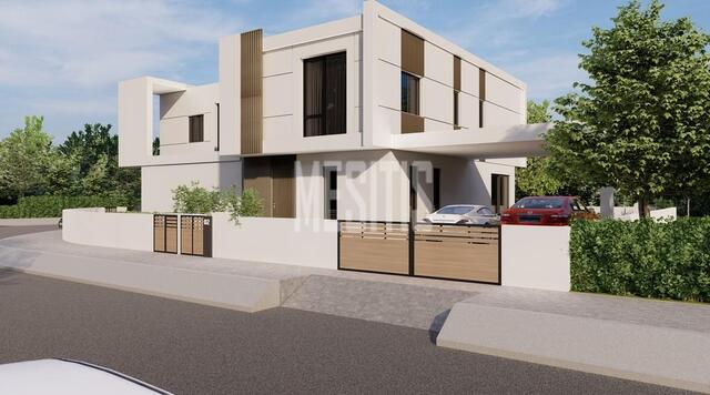 detachedHouse-e7f27beb-66c4-4681-affa-493ab011b08c_Wtr.jpeg