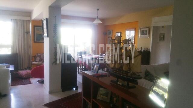 apartment-cf050f68-bca7-4506-a18a-043ee7c6e5d1_Wtr.jpeg