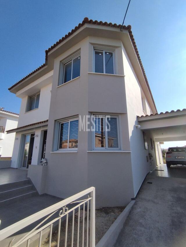detachedHouse-496b9344-4ae7-4f35-93ef-863756c81e7e_Wtr.jpg