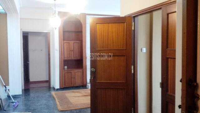 detachedHouse-669de162-785f-4cb4-aa8a-3c0e845d3028_Wtr.jpg