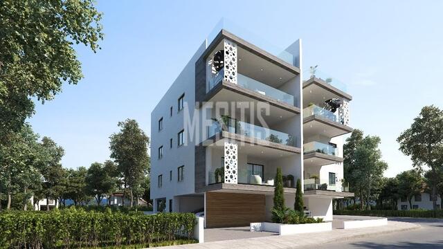 apartment-cd45ca53-982e-4b5e-b6dd-7fdcbc95084d_Wtr.jpeg