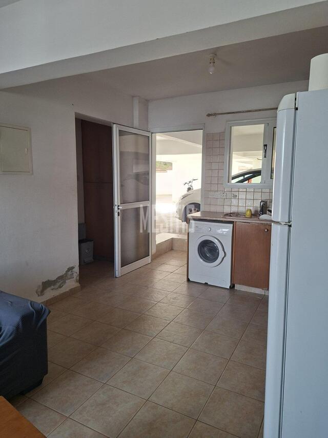 apartment-413b44e5-4880-4379-b0ff-877efd818baf_Wtr.jpg