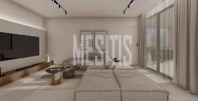 apartment-924d87cb-f540-4588-b125-ba8d612f08da_Wtr.jpg