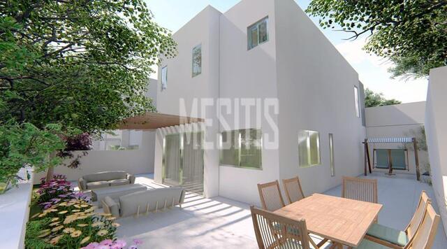 detachedHouse-5e2c261f-9859-4bfc-b6df-90219c383c77_Wtr.jpeg
