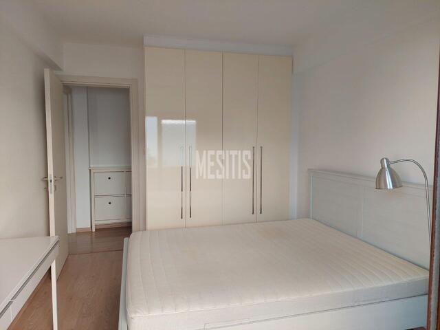 apartment-e66575a0-cb3d-4715-ab43-430534e85eec_Wtr.jpg