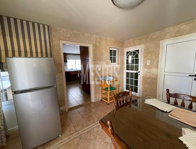 detachedHouse-68e2b71a-e467-413b-8f2c-fe7124d2f2f8_Wtr.jpeg