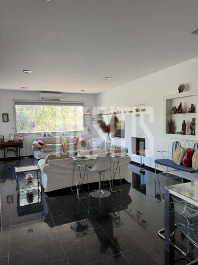 detachedHouse-f9a1271d-f6ea-4b70-984a-f58e2c1fbfe8_Wtr.png
