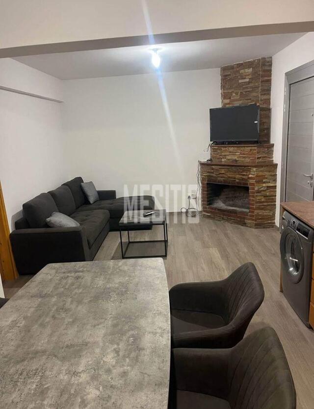 apartment-88d88f65-7921-496d-8a51-1b5727157d4b_Wtr.jpeg