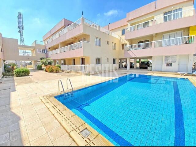 apartment-6bf78bae-eeda-407a-9f91-c1848ce29db1_Wtr.jpg