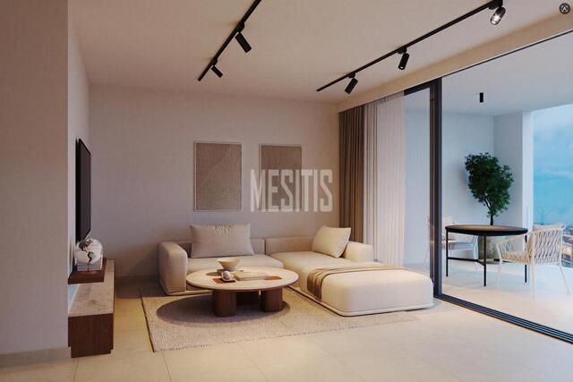 apartment-e354ce68-6a8b-4411-b346-1c696624b2f0_Wtr.jpg