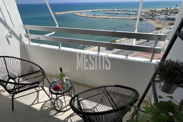 apartment-df2a85a8-74c3-4b8e-8f2f-56227848e1a7_Wtr.jpeg