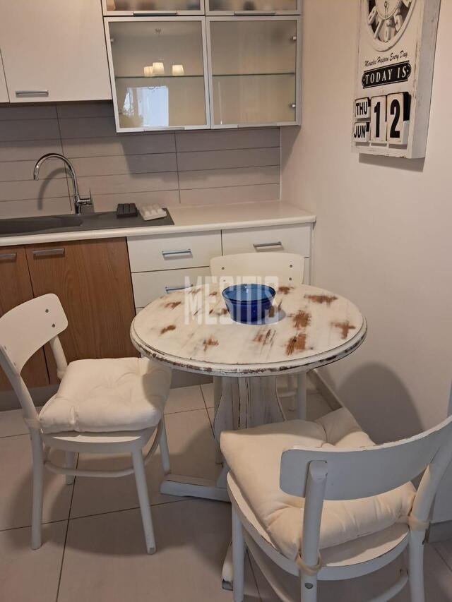 apartment-1e6bc7c7-8619-45bc-98d0-d5dd786468f9_Wtr.jpeg