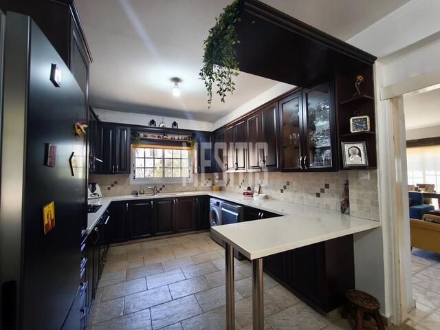 detachedHouse-859f5e9b-d8a0-4200-a4b3-04c2dac20663_Wtr.jpg