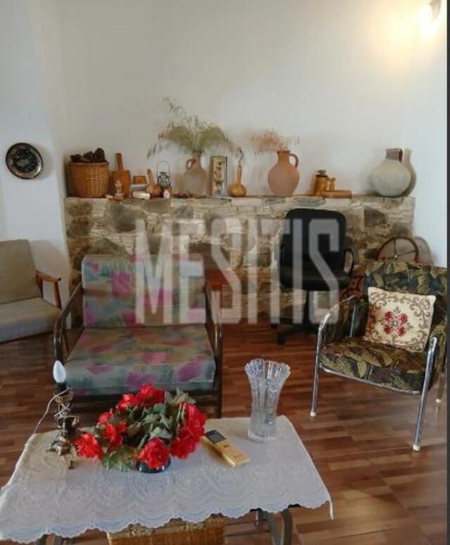 detachedHouse-4f7ee368-87ae-43b0-a221-efb18e668613_Wtr.jpg