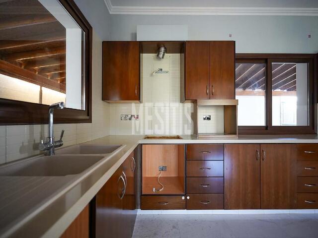 detachedHouse-3dff02ea-a8fe-4c21-961b-aeee37bab3ab_Wtr.jpg