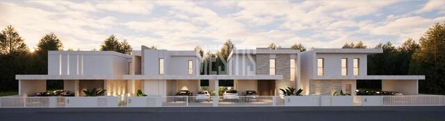 detachedHouse-5344c040-4dc5-4ee0-96a9-fc61d7e76183_Wtr.jpg