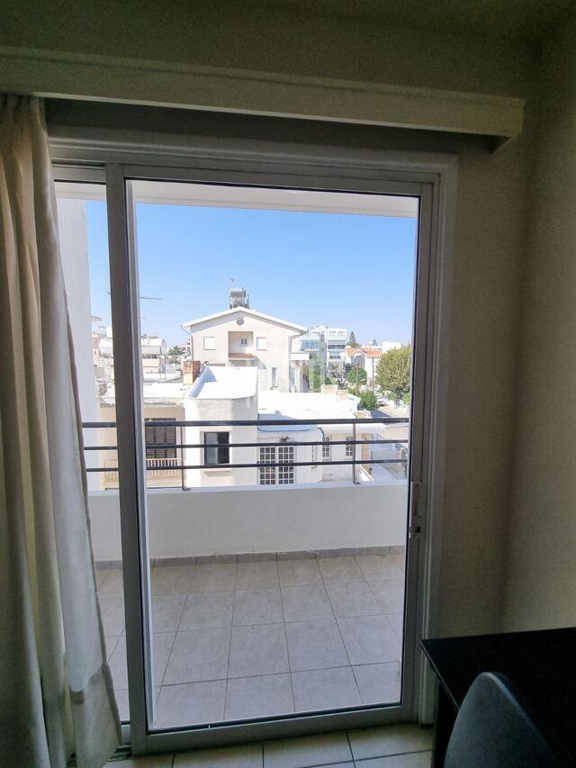 apartment-e0c9555d-03e8-4e55-b2e4-949398284c1c_Wtr.jpeg