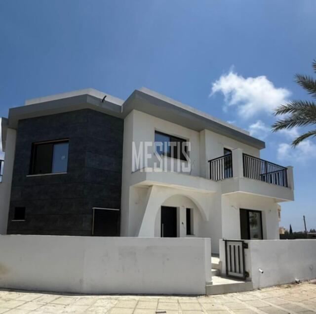 detachedHouse-abb87bde-90d0-4048-accd-36ce02be01d7_Wtr.jpg