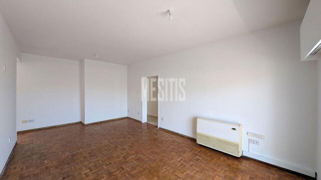 apartment-afe74107-ab5c-4b0d-afc7-bf707cf3816d_Wtr.jpg