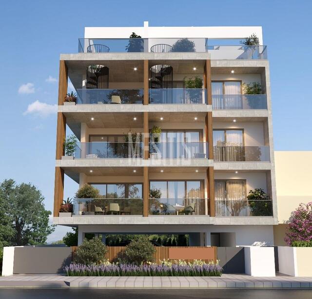 apartment-113873ed-d2d8-44e6-84b8-a4b43a1e4661_Wtr.jpeg