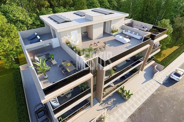 apartment-8bd34ac6-8a4f-4a3a-92aa-19668c3ddf8f_Wtr.jpg