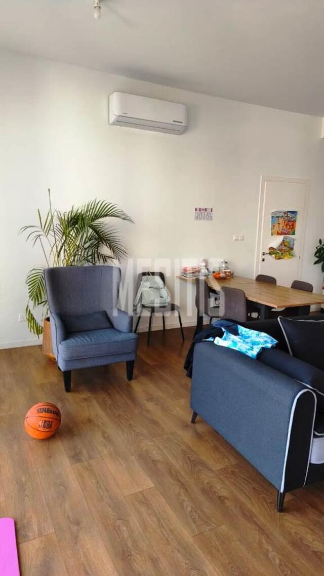 detachedHouse-c11cf951-412d-434d-be04-6cb3ac23e10f_Wtr.jpg