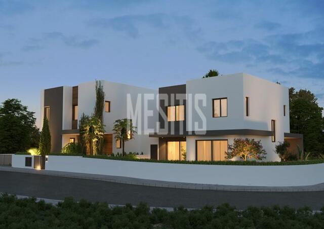 detachedHouse-c90e6272-bc44-4a3d-81da-de10c08984ad_Wtr.jpg