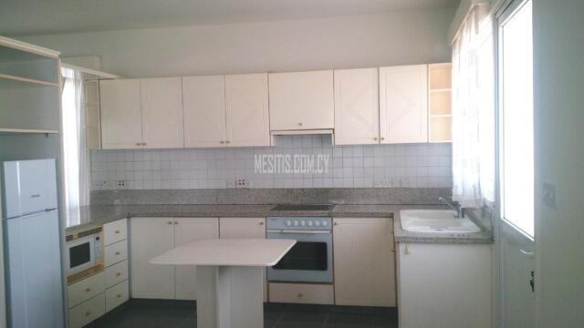 apartment-a45333e4-876e-4f13-851a-6896dfea3586_Wtr.jpg