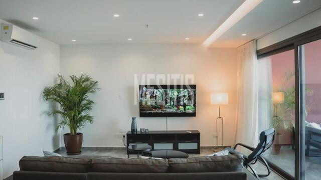 apartment-dffb1649-e6f5-4c47-81b8-ff88ec73e2dd_Wtr.jpeg
