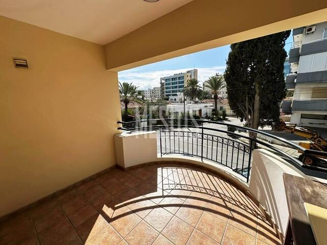 apartment-f4f90531-a971-4d47-b496-f5742428643e_Wtr.jpg
