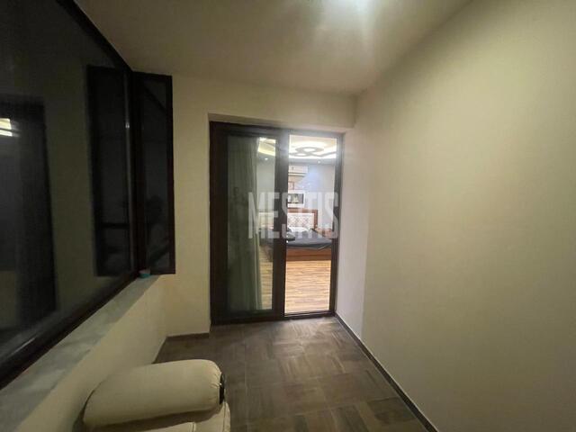 detachedHouse-e8a2b9c3-65b3-41fc-8ca8-c627bc0d1076_Wtr.jpeg