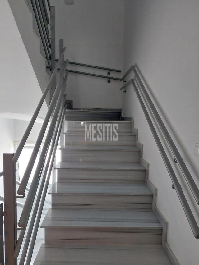 apartment-e9418628-7d33-4728-9c22-d3685b67040b_Wtr.jpeg