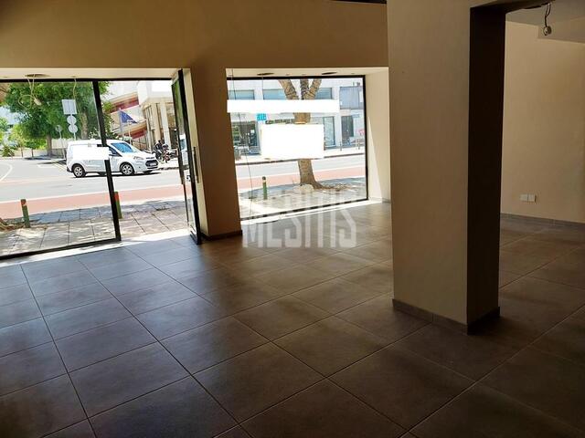 Double Showroom for rent near Makariou Avenue – photo 2