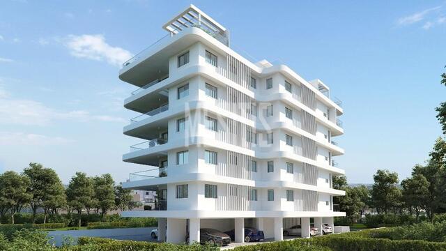 apartment-f5fb7ee9-ae19-4f49-bdf6-d064bf52b721_Wtr.jpeg