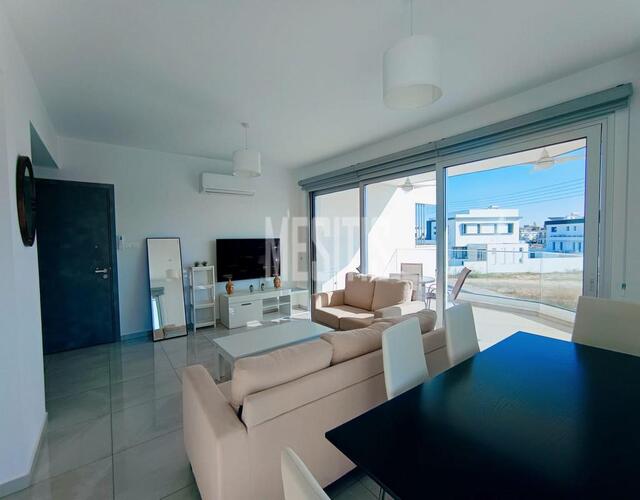 apartment-1685b2eb-e89b-4d3a-8404-abc6df042726_Wtr.jpg