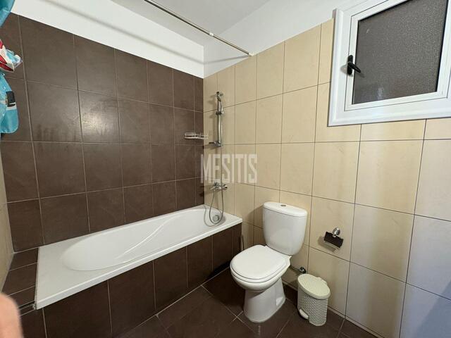 apartment-684ecb1d-466e-4904-b141-88a114d4dfc0_Wtr.jpg