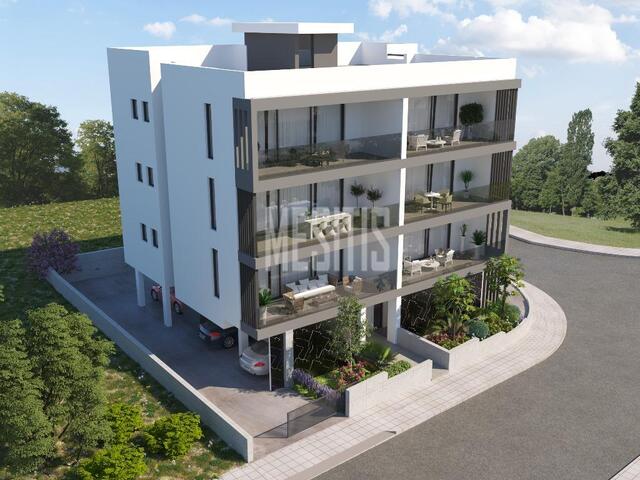 apartment-4da5bdda-05f3-43d9-9f8e-de9438aabc35_Wtr.jpeg