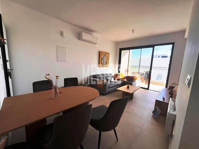 apartment-49313d91-ef29-43da-9767-41f148a5ad18_Wtr.jpg