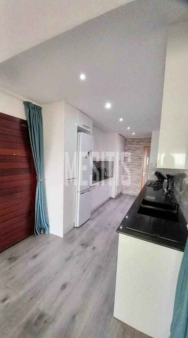 apartment-6db2b231-d0f6-413c-8ead-7ada11ad9be8_Wtr.jpg