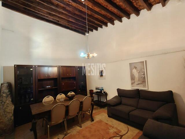 Well-maintained 3-Bedroom Listed House for Sale in Kaimakli Area, Nicosia – photo 4